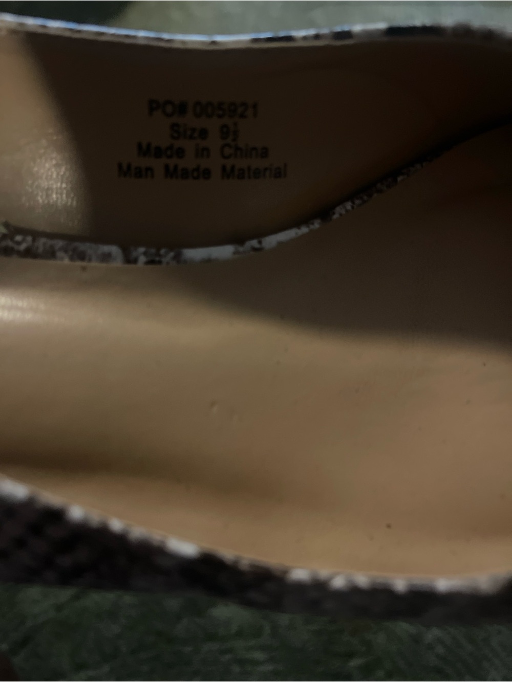 Journee Collection Black & White Snake-Print Slingback Pointed Pumps - Picture 4 of 4